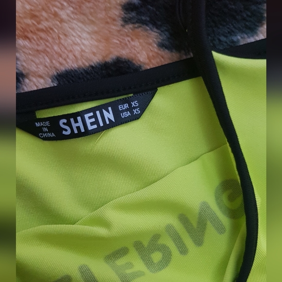 Bershka&Shein BUNDLE Crop Top size XS - Picture 6 of 7